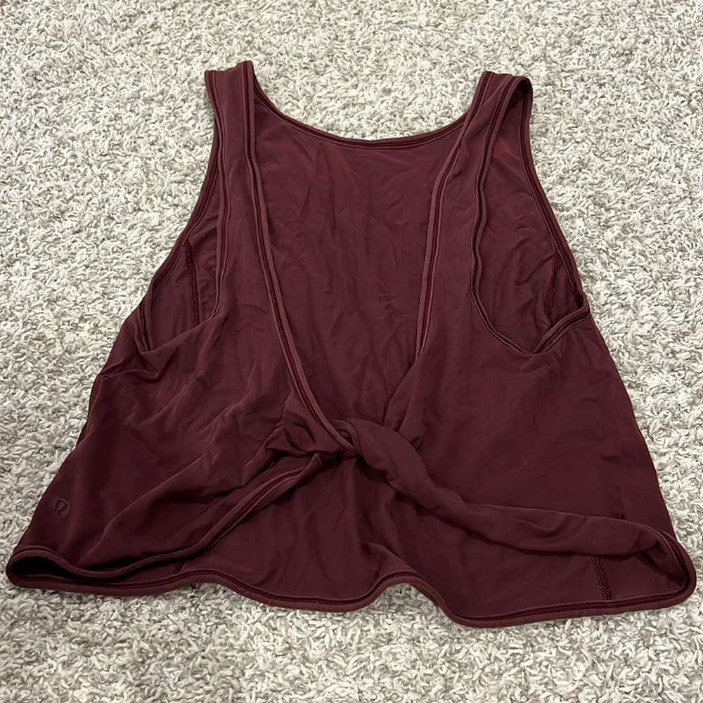 lululemon tank with detail back